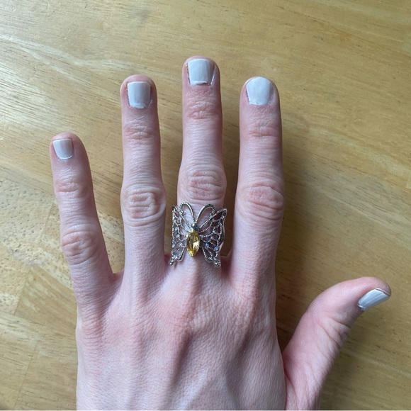 Butterfly Stone Ring - Picture 4 of 4